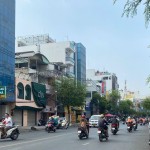 Vị trí kinh doanh, hẻm xe tải 69/ Nguyễn Gia Trí, nhà 5 tầng, đang cho thuê, giá 8.8 tỷ TL